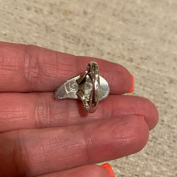 Sterling Silver genuine turquoise ring - Picture 3 of 5